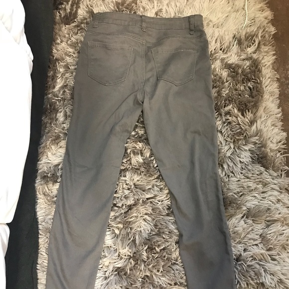 Grey forever 21 pants - Picture 2 of 4
